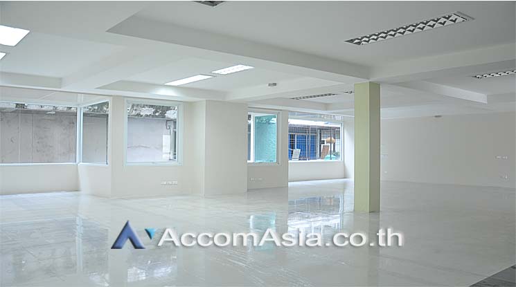 7  Office Space For Sale in Silom ,Bangkok BTS Sala Daeng AA13163